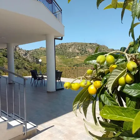 Granatelli Holiday Home-2
