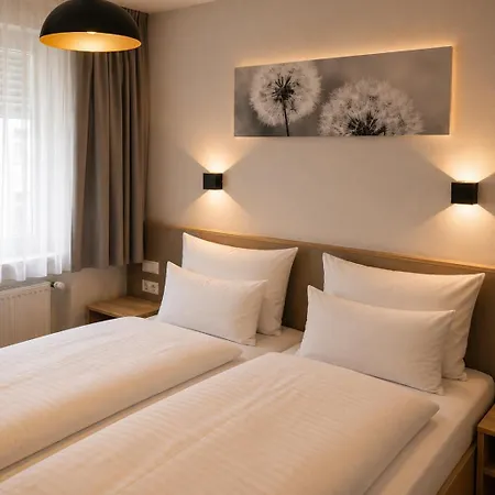 Hotel Central Nürnberg Hauptbahnhof-3
