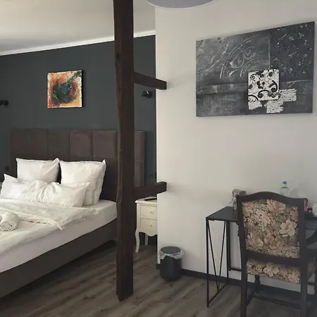 Hotel Zur Krone-2