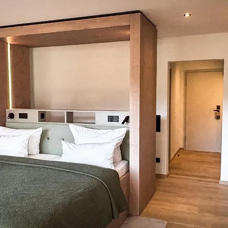 Wellnesshotel Sonnenhalde Tonbach-3