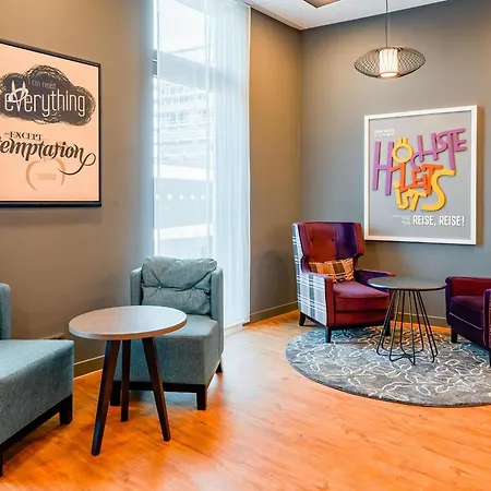 Premier Inn Mannheim City Centre-2