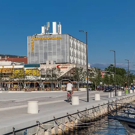 Hotel International-3