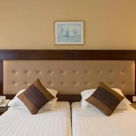 Devon Hotel-3