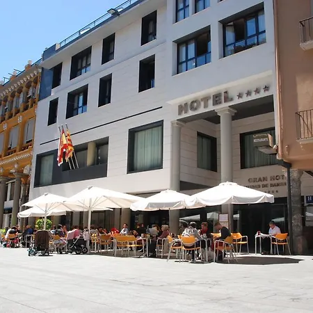 Gran Hotel Ciudad de Barbastro-3