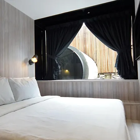 Container Hotel-3