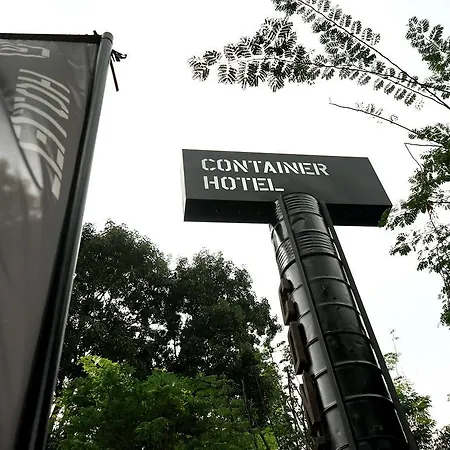 Container Hotel-2