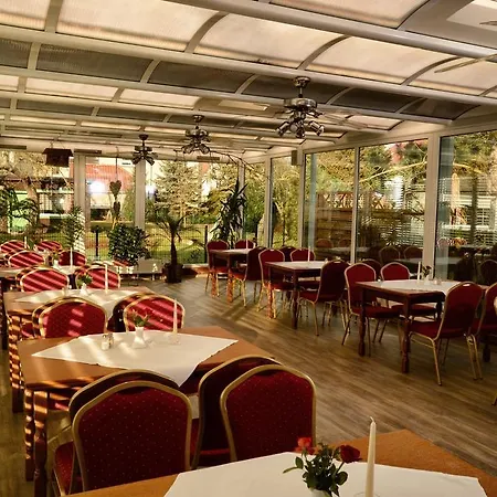 Hotel am Stadtwald-2