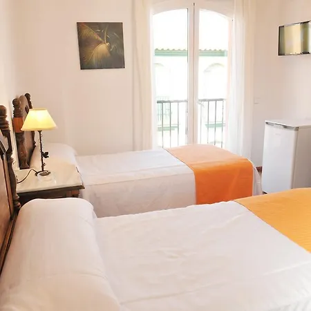 Hostal Puerto Lepe-3