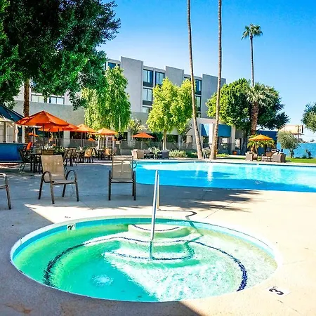 Hotel 502-3