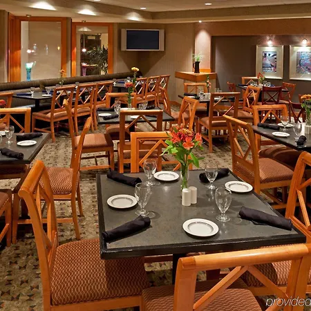 Red Lion Hotel Albany-3