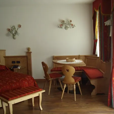 Albergo Miramonti Dependance-2