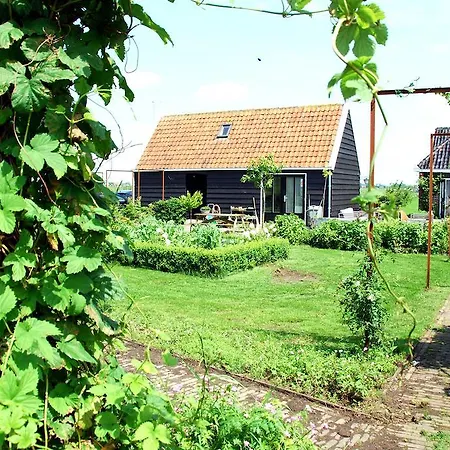 Bed In Waterland-3