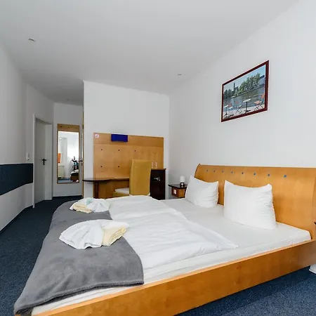 City Hotel-Pension Brandenburg-2