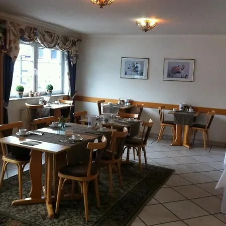 Hotel Am Stadthaus Garni-3