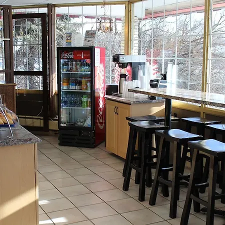 Canadas Best Value Inn Calgary-3
