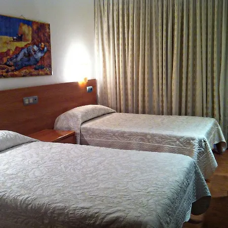 Hostal Del Carmen-3