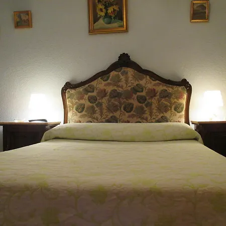 Hostal Pradillo-3