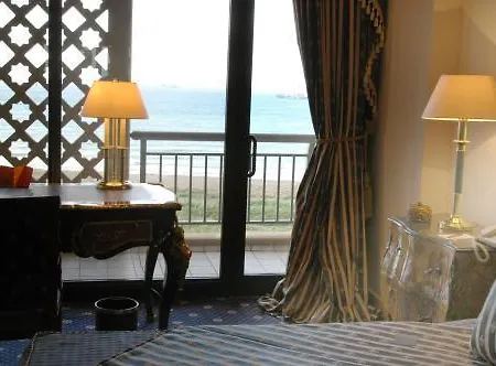 Hilton Alger-3