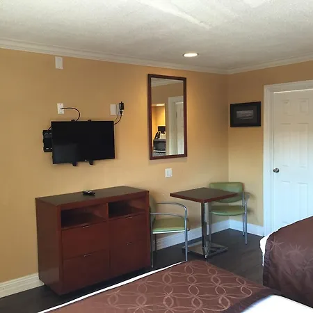 Travelodge By Wyndham El Cajon-2