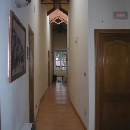 Pension Residencia Ria De Muros-3