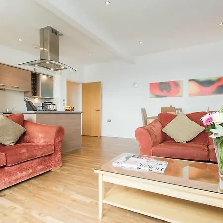 Premier Suites Nottingham-3