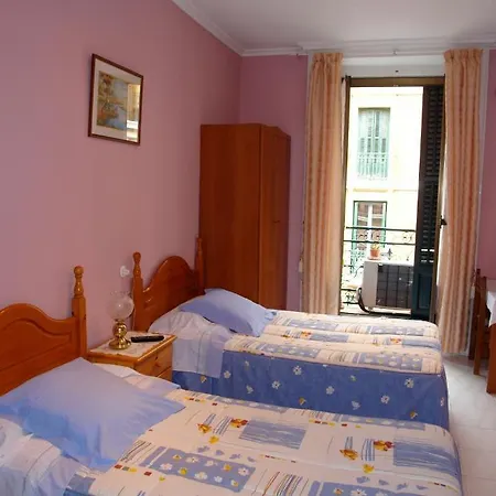 Hostal Dos Naciones-2