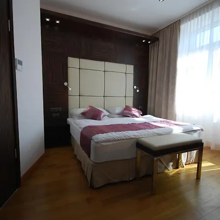 Best Western Plus Hotel Arcadia-3