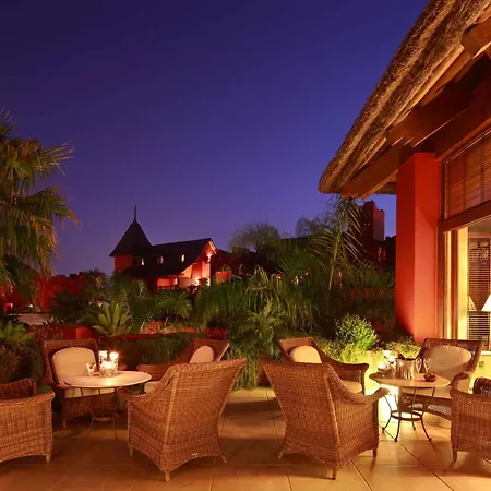 Asia Gardens Hotel & Thai Spa, A Royal Hideaway Hotel-2