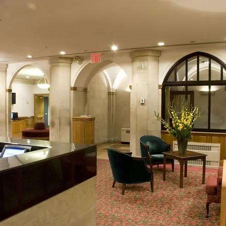 Salisbury Hotel-3