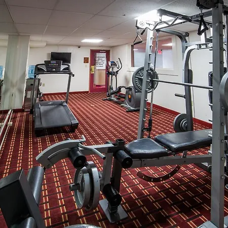 Ramada By Wyndham Medford Hotel & Conference Center-2