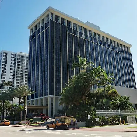 Miami Beach Resort & Spa-2