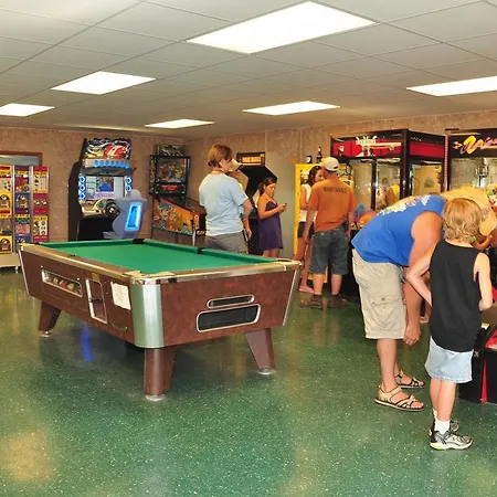 Plymouth Rock Camping Resort Deluxe Cabin 15-2