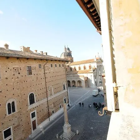 Guest House Domus Urbino-3