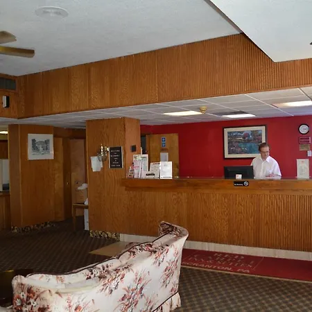 Red Carpet Inn And Suites Scranton-3