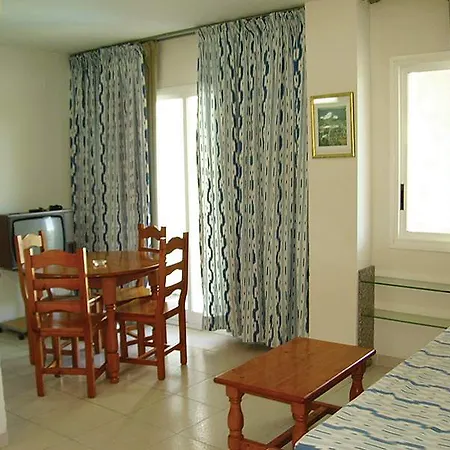 Brisasol Royal Apartments-3