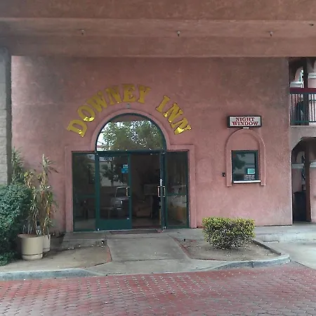 Downey Inn Luxury Suites-3