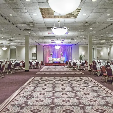 Travelodge Peoria Hotel And Conference Center-2