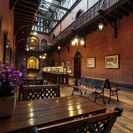 Astor House Hotel-3