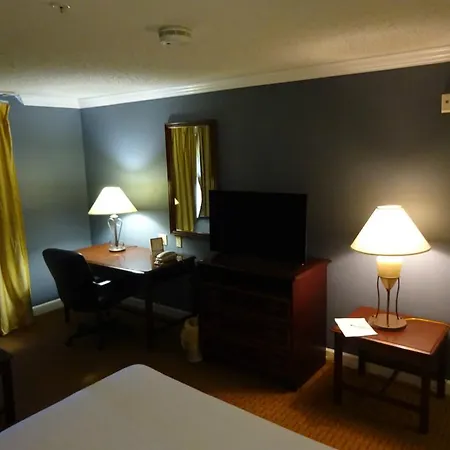 Richmond Suites Hotel-3