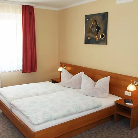 Hotel Garni zum Goldenen Ring-3