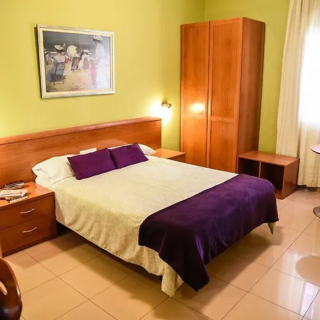 Hotel Dora-2