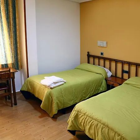 Hostal Muralla-2
