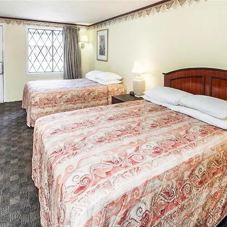 Kings Inn Michigan City-3