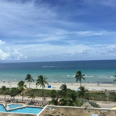Design Suites Hollywood Beach Resort-2