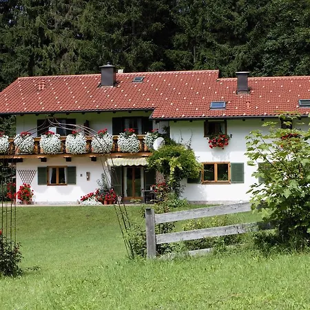 Landhaus am Waldrand-2
