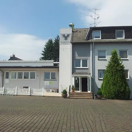 Hotel Schwarzer Adler-2