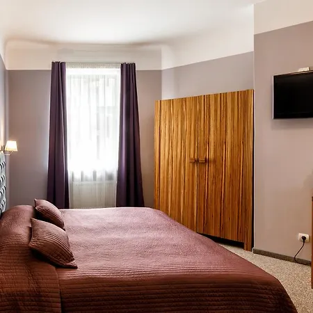 City Hotel Teater-3