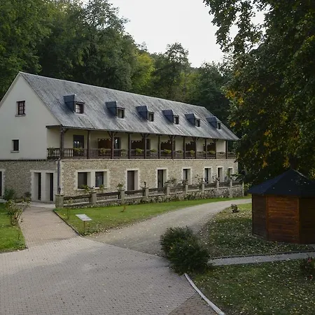 Château la Fleunie-3
