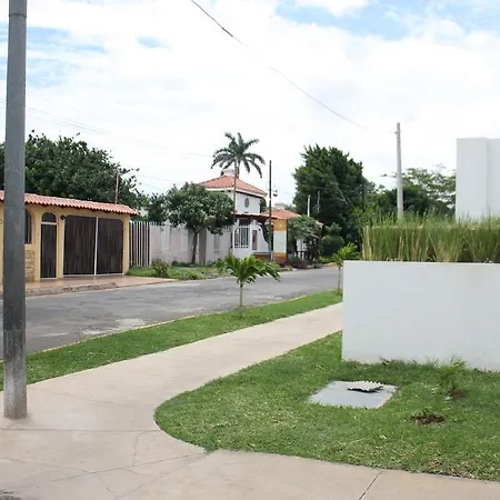 Hotel Aloha Managua-3