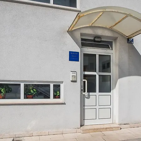 Guesthouse Teta Palmina-2